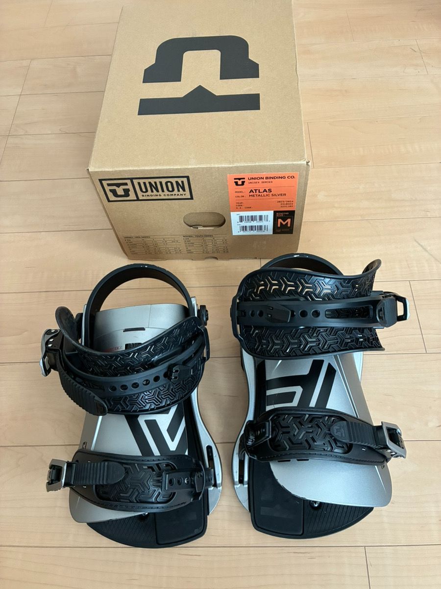 Union Atlas スノーボードビンディングMサイズ　23-24モデル UNION BINDINGS ATLAS Mサイズ 23/24モデル METALLIC SILVER