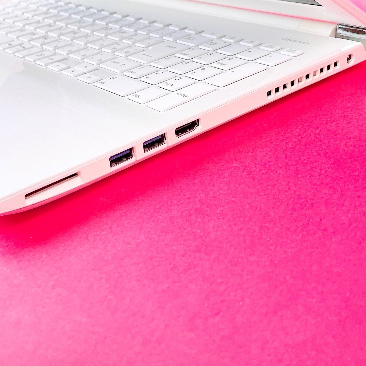 なんちゃってdynabook① T45 Celeron 東芝dynabook T45 Celeron/SSD256GB/Office付 - メルカリ