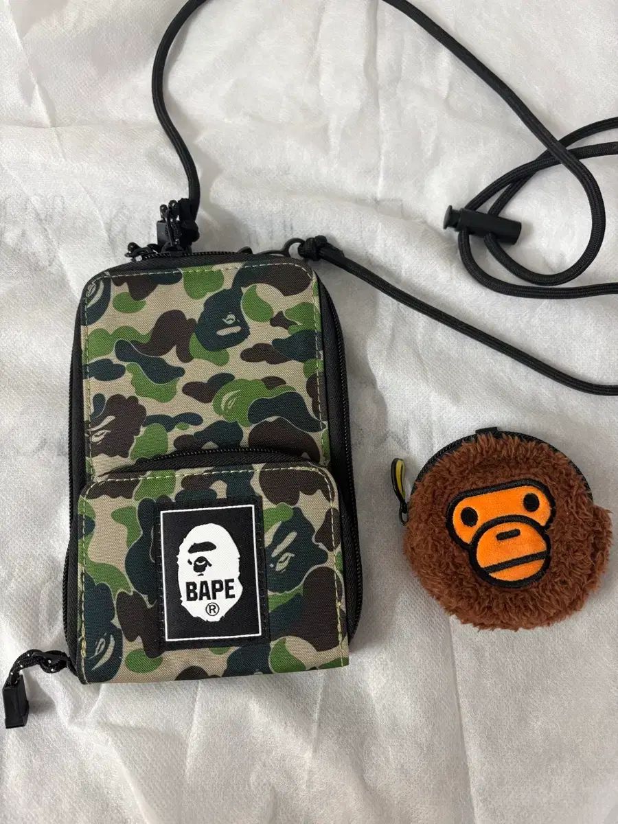A BATHING APE アベイシングエイプ 雑誌 付録 カモフラージュ クロス