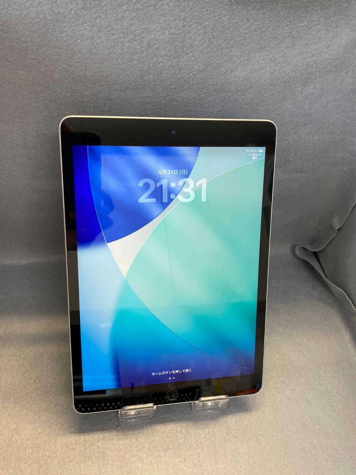 美品 iPad9　64GB　 Wi-Fi版 　シルバー色