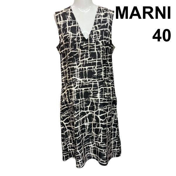 □ マルニ MARNI プリントワンピース ノースリーブ Vネック 膝丈 脇