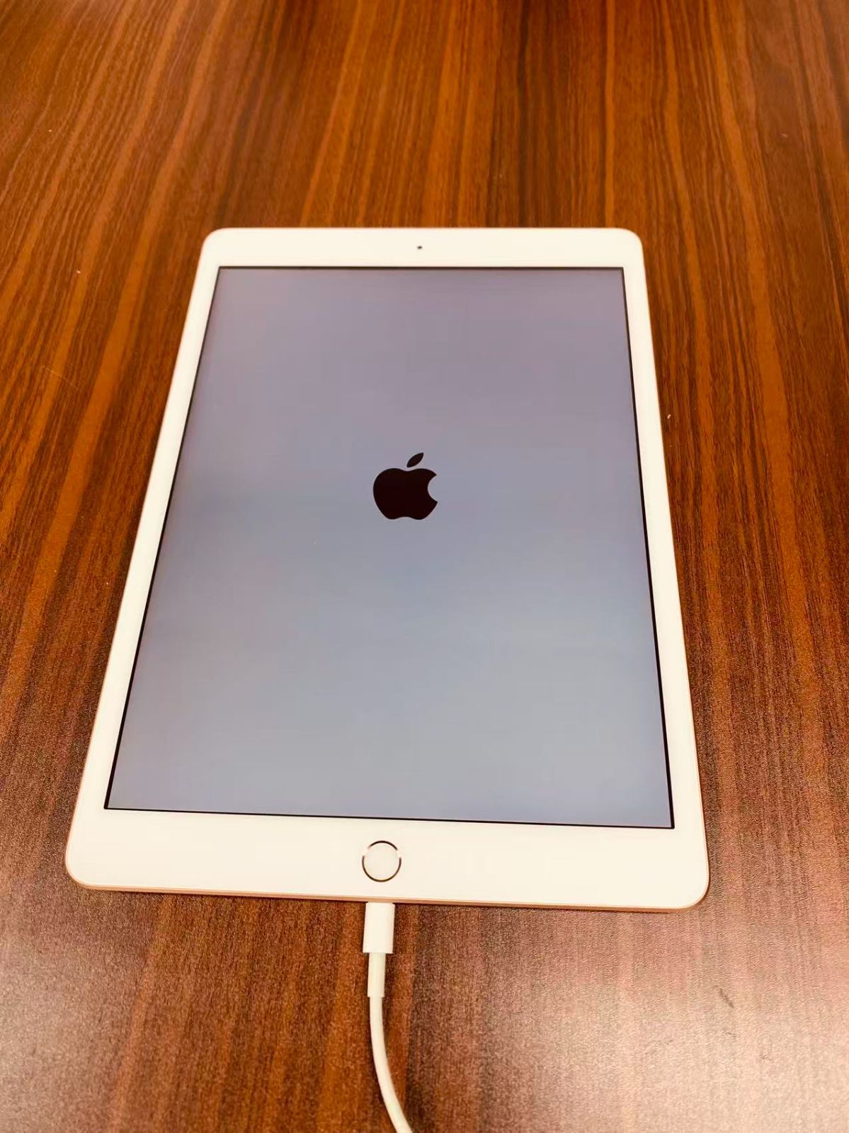 ジャンク】iPad 第7世代 128GB Gold Wi-Fi - メルカリ