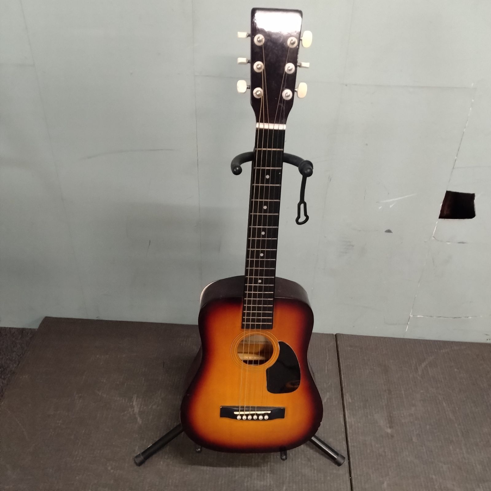 ◯ Artisan ミニアコースティックギター ギター レトロ 3F