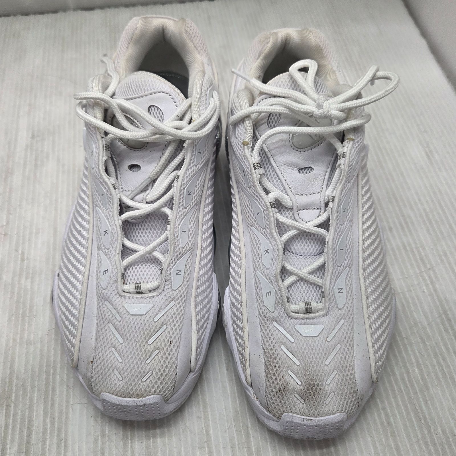 S04845 NIKE ナイキ スニーカー DM0879-100 靴 27.0cm メンズ