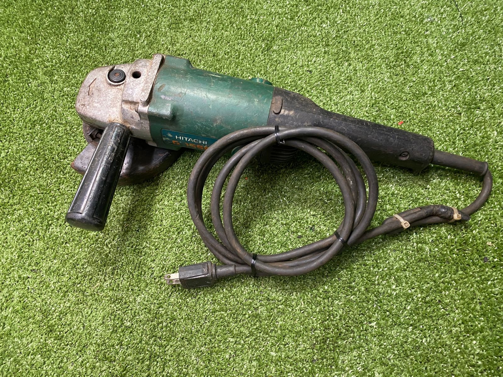 【中古品】【0902】★日立工機 150mm電気ディスクグラインダ G15SP ITAC01NJ9V74