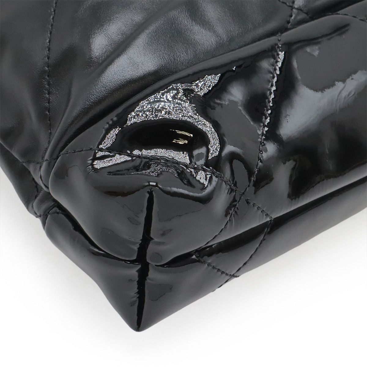 CHANEL シャネル シャネル22 ショルダーバッグ チェーンショルダー 