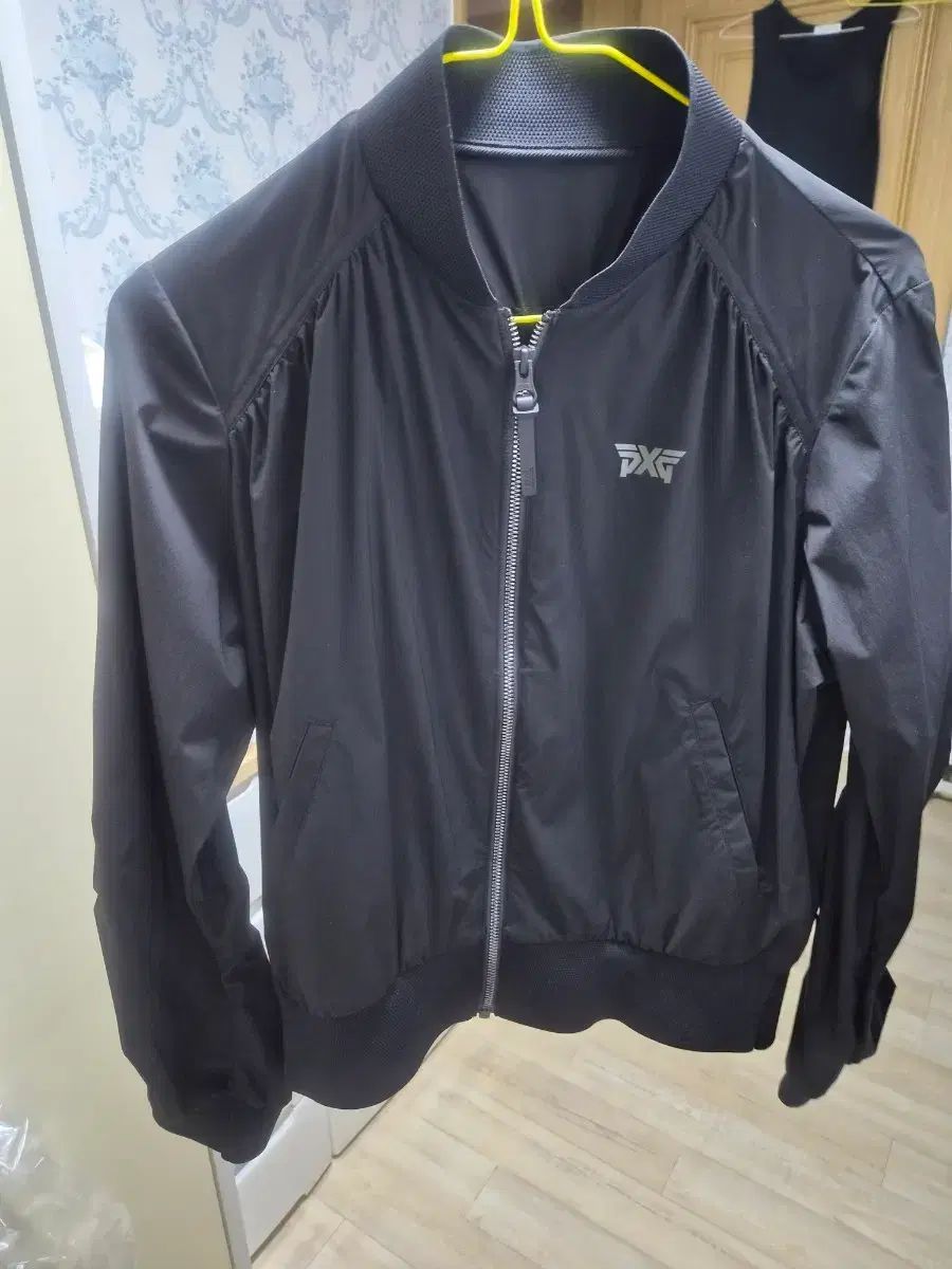 PXG ゴルフウェア レディース ウィンドブレーカー ジャケット (ほぼ新品)
