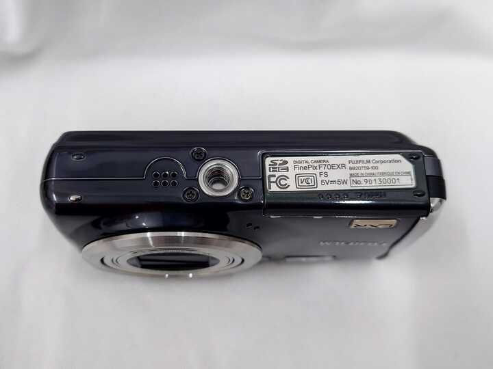 FUJIFILM 富士フィルム FinePix F70EXR ブラック 稼働品 - メルカリ