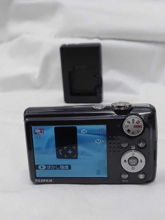 FUJIFILM 富士フィルム FinePix F70EXR ブラック 稼働品 - メルカリ