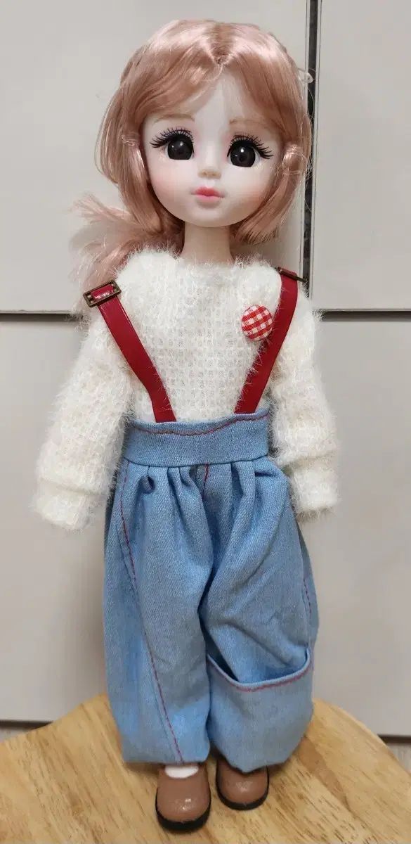 歌う球体関節人形
