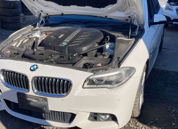 BMW　F10FW20 　H27　右テールランプ　R-C-8-9-5535