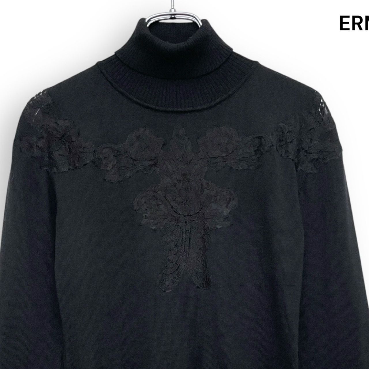 Ermanno Scervino エルマンノシェルヴィーノ　レース セーター ERMANNO SCERVINO エルマンノ シェルヴィーノ レース 刺繍 ニット