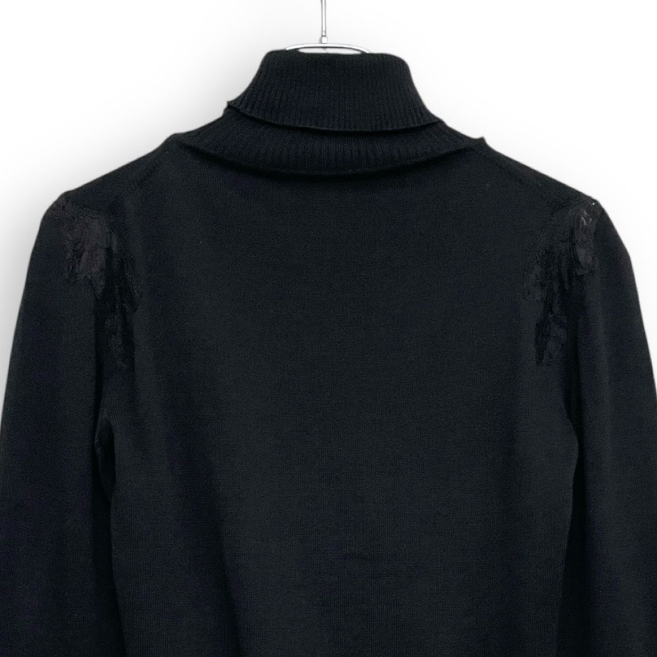 Ermanno Scervino エルマンノシェルヴィーノ　レース セーター ERMANNO SCERVINO エルマンノ シェルヴィーノ レース 刺繍 ニット