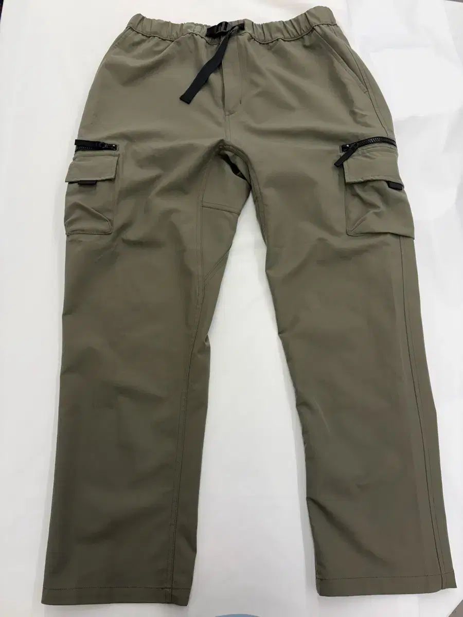 M 36 カーハート wip カーキ色 カーゴ パンツ