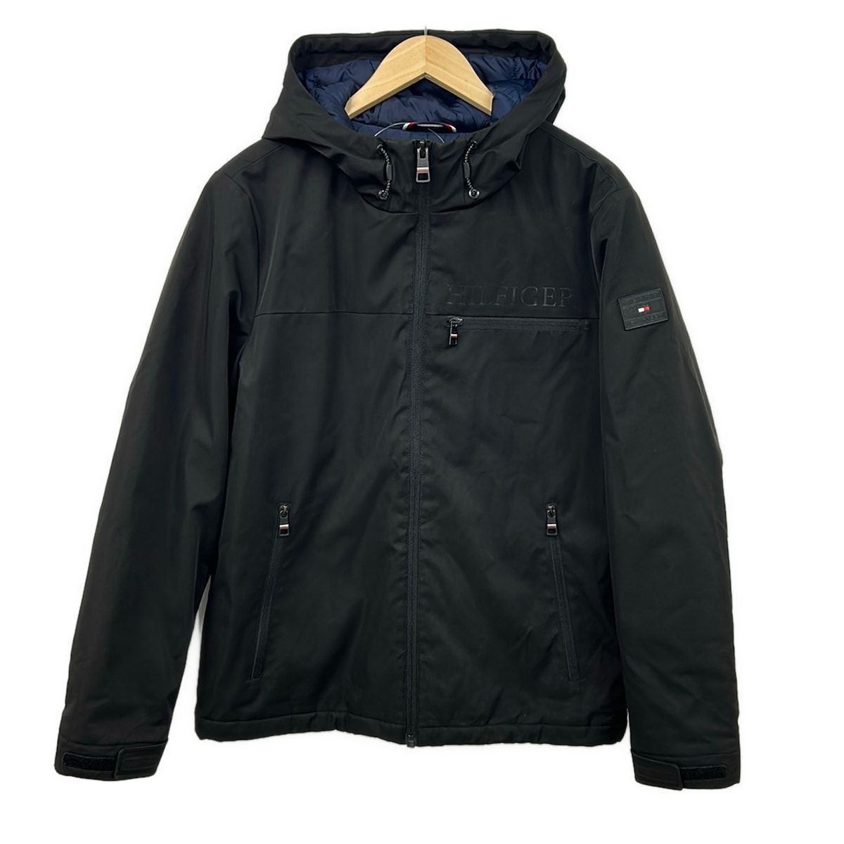 TOMMY HILFIGER(トミーヒルフィガー) ブルゾン サイズS メンズ - 黒 長袖/秋/冬