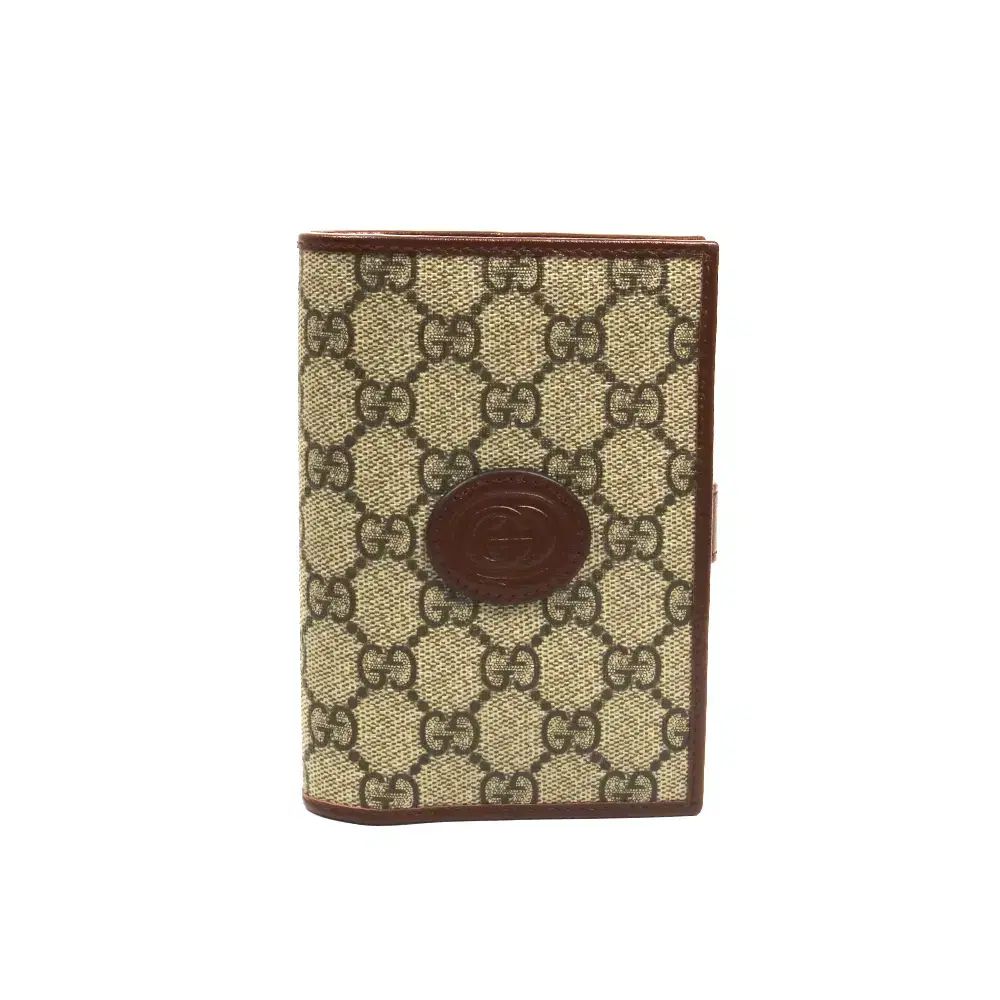 GUCCI グッチ GG パスポートケース
