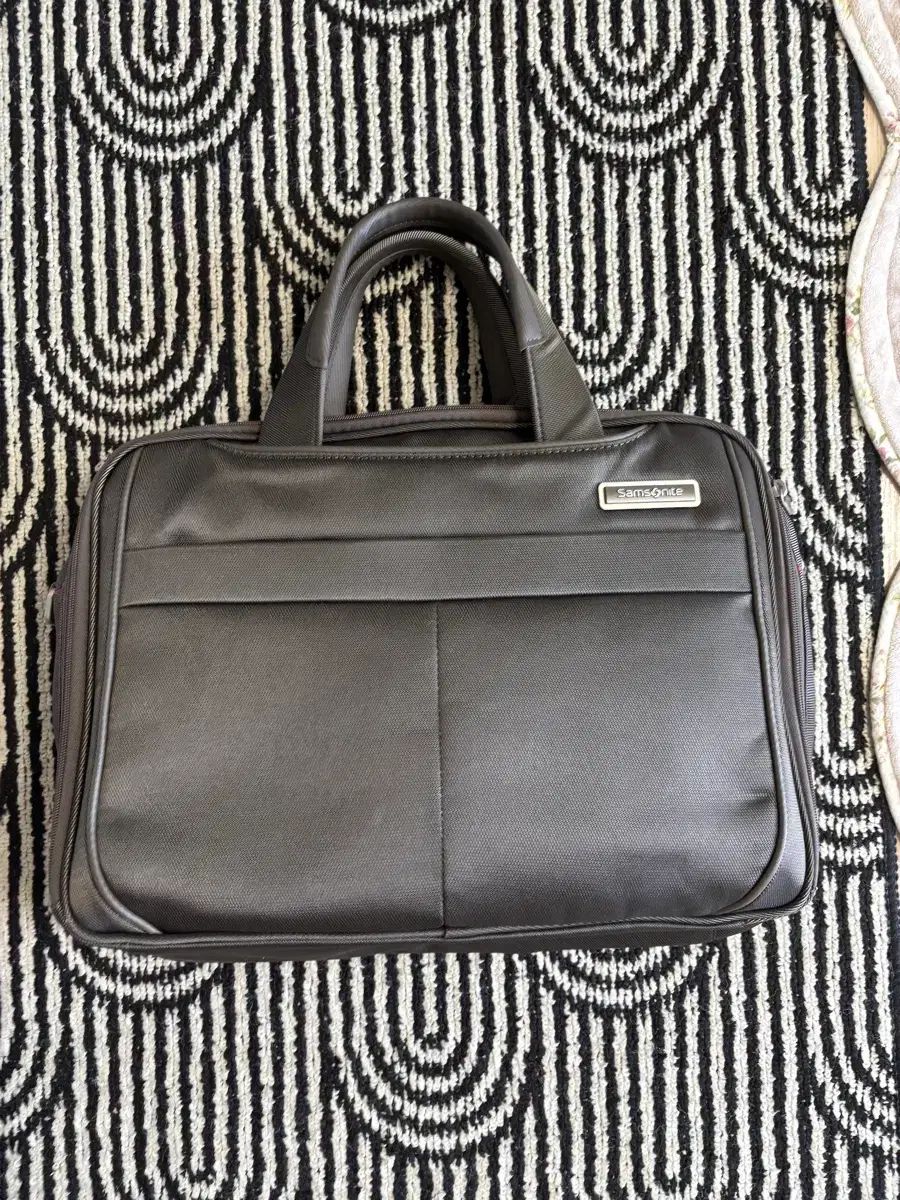 Samsonite サムソナイト バッグ 出品