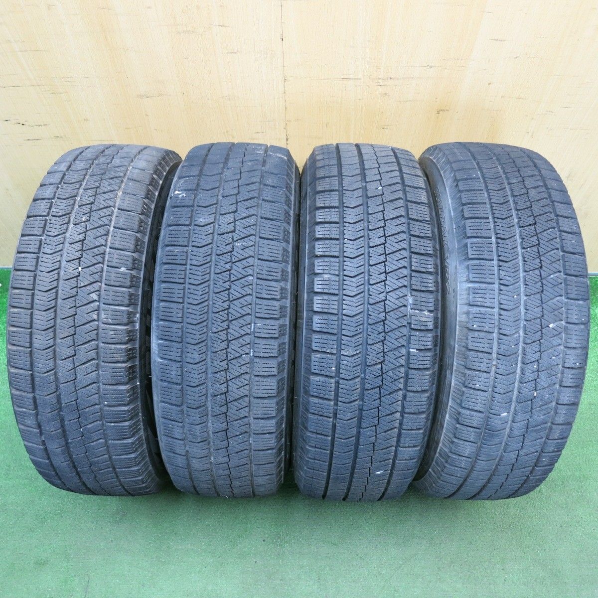 バリ溝！キレイ！9分☆トヨタ 80系 ノア ヴォクシー 純正 195/65R15