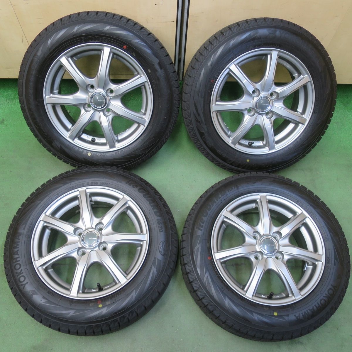 ほぼ未使用！25年！キレイ★スタッドレス 165/70R14 ヨコハマ アイスガード iG70 MiLLOUS Ki ミルアス 14インチ PCD100/4H★6052507イス