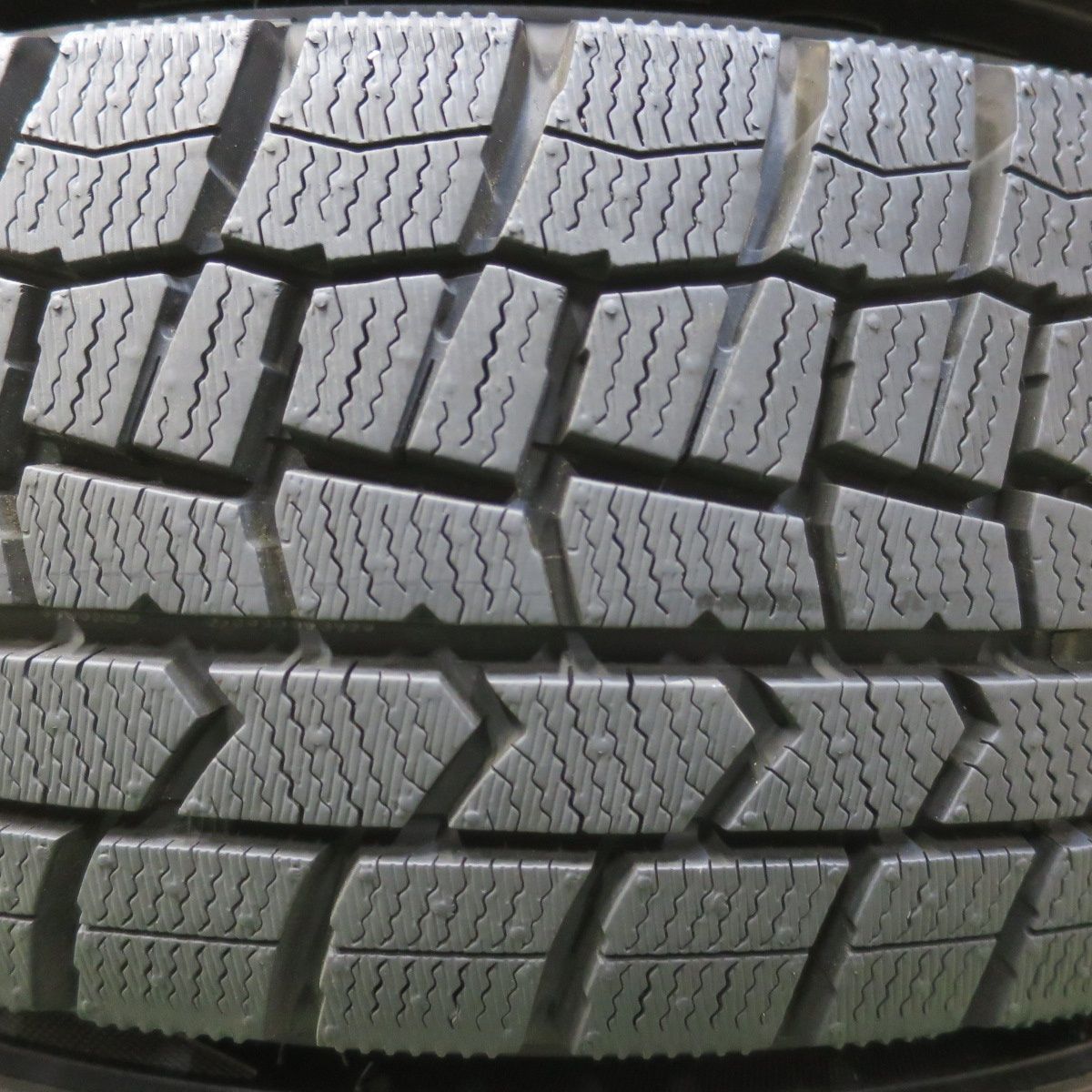 バリ溝！23年！ほぼ10分☆スタッドレス 175/65R15 ダンロップ