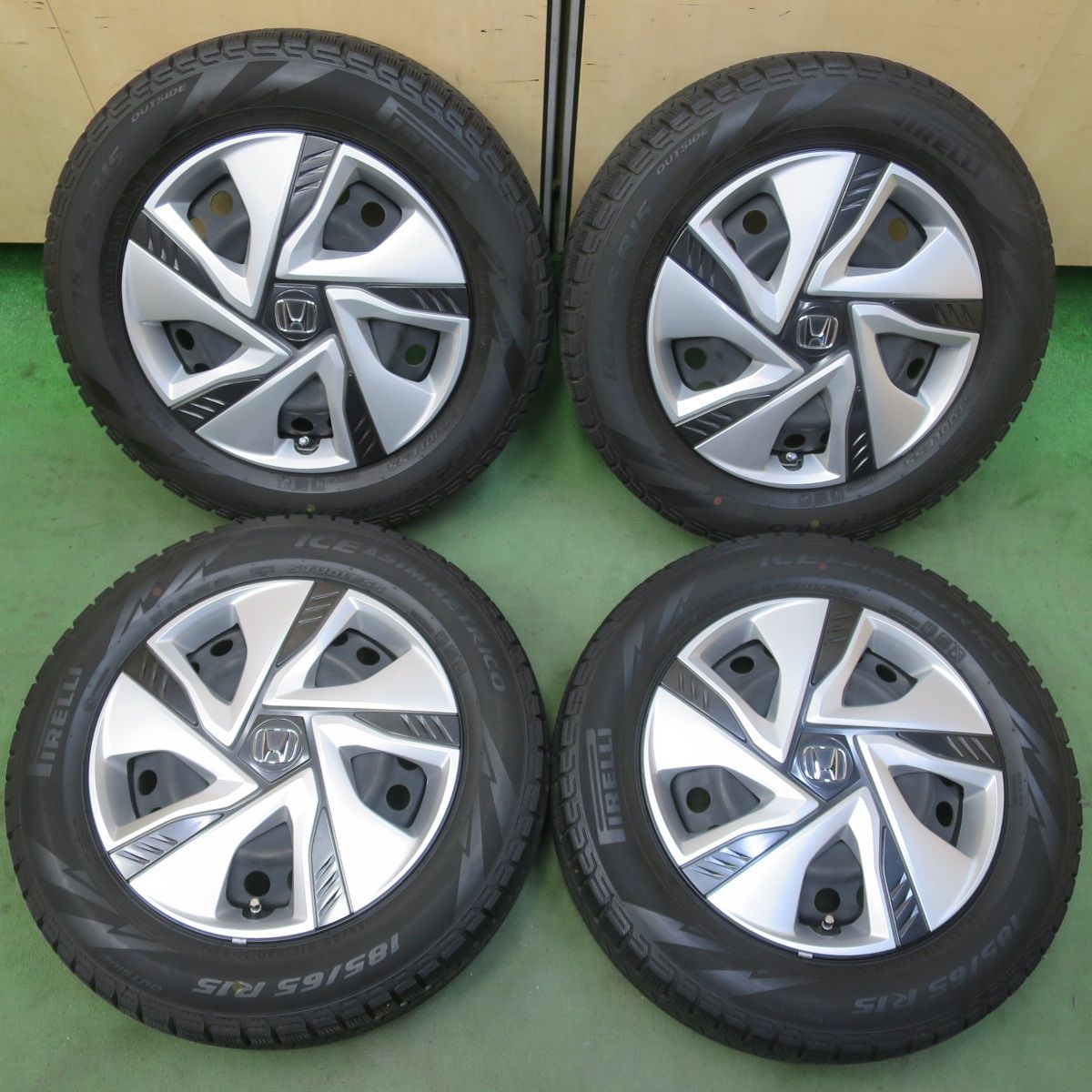 キレイ☆ホンダ フリード 純正 スチール 185/65R15 スタッドレス