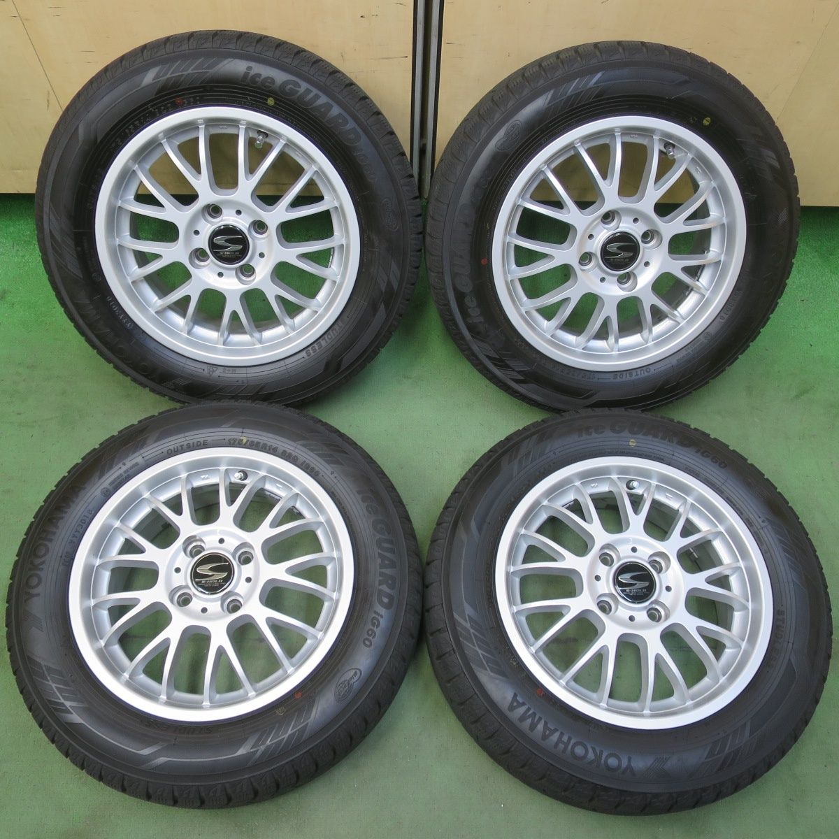バリ溝！キレイ！9分☆スタッドレス 175/65R14 ヨコハマ アイスガード 