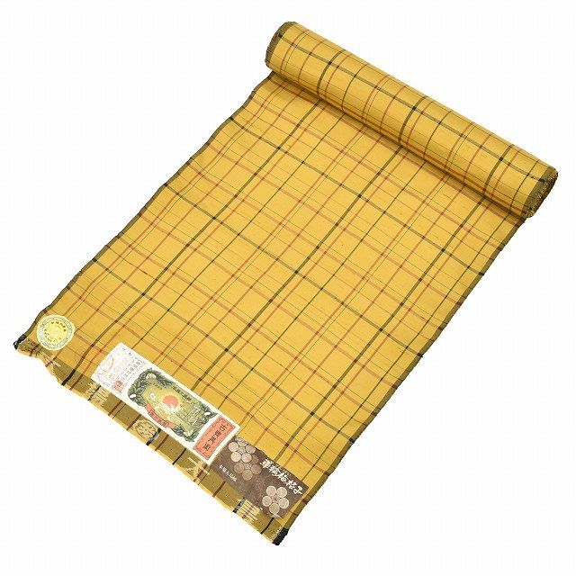 反物 正絹 本場大島紬 美品 藤絹織物 証紙有 車輪梅格子 リサイクル 中古 リサイクル着物 和装小物 良品★★★[ 和服 カジュアル着物 アウトレット レトロ アンティーク プチプラ お洒落 普段着 お稽古 アウトレット きもの kimono ] kkb26