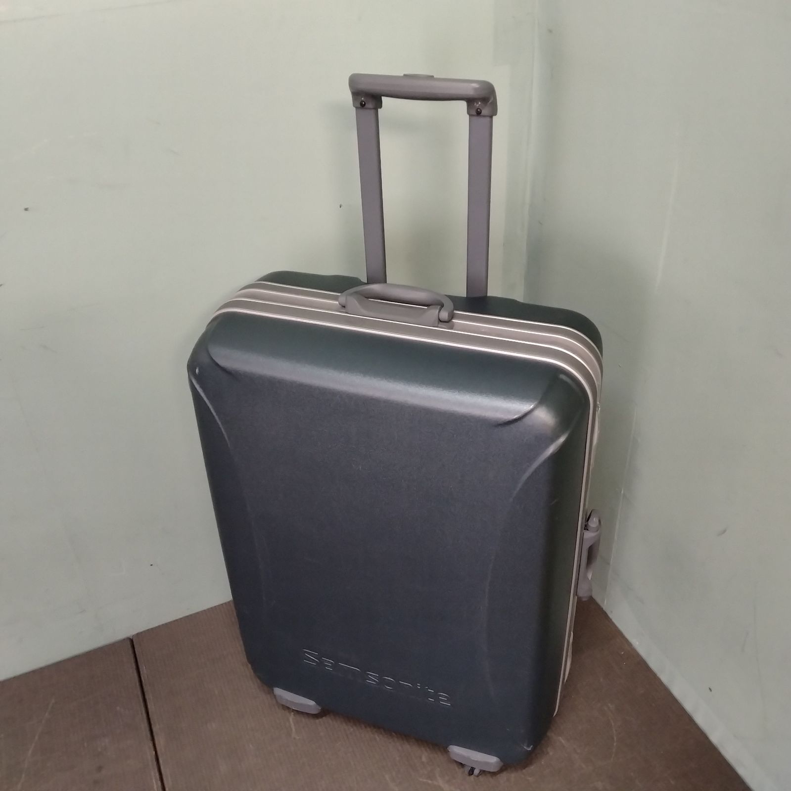 ◯ スーツケース サムソナイト キャリーケース 紺色 旅行 samsonite 3F