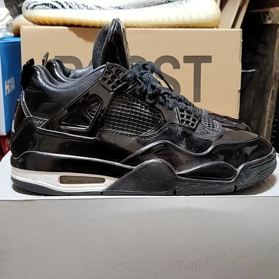 ナイキ 265 ジョーダン4 11lab4 ダースベイダー
