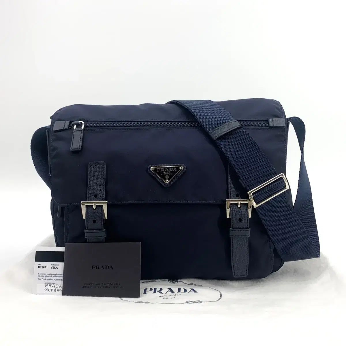 PRADA プラダ ナイロン 三角ロゴ メッセンジャーバッグ クロスバック