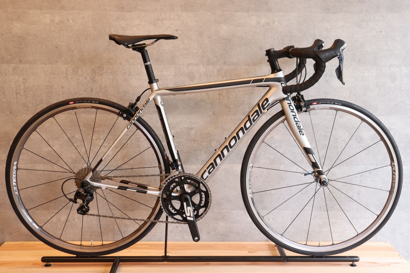 キャノンデール CANNONDALE スーパーシックスエボ SUPERSIX EVO 2016モデル 48サイズ 105 5800 MIX 11S カーボン ロードバイク 【さいたま浦和店】