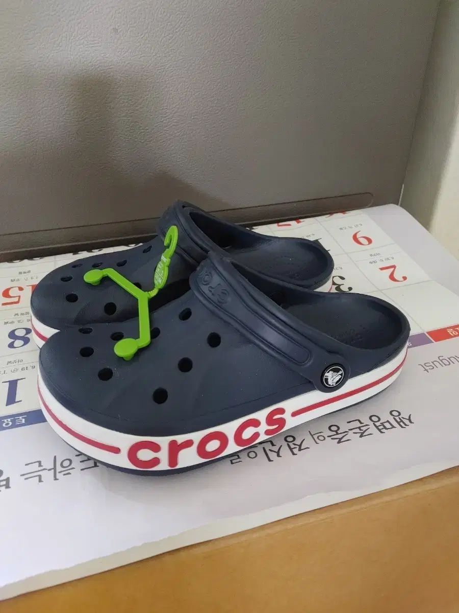 クロックス 靴 240mm 出品