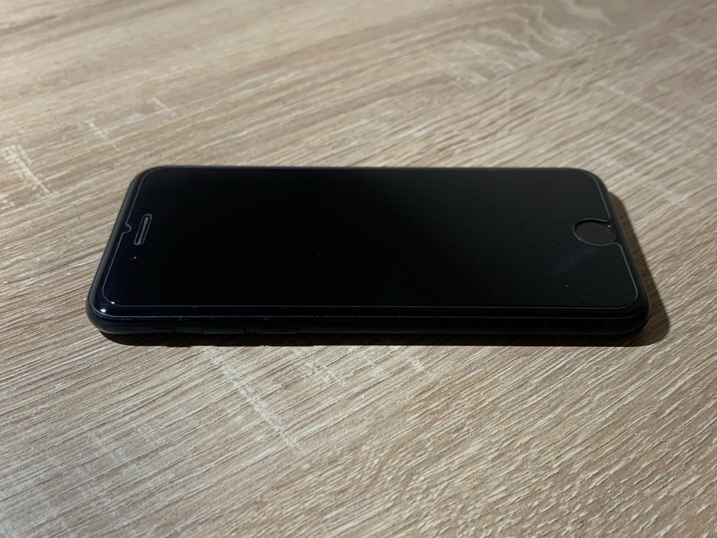 1265 iPhone SE 第三世代 64GB ブラック 【ネ】
