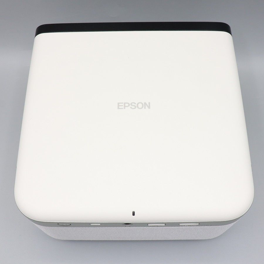 EPSON　ホームプロジェクター dreamio ホワイト　EF-21W 美品】エプソン dreamio EF-21W ホワイト ホームプロジェクター EPSON