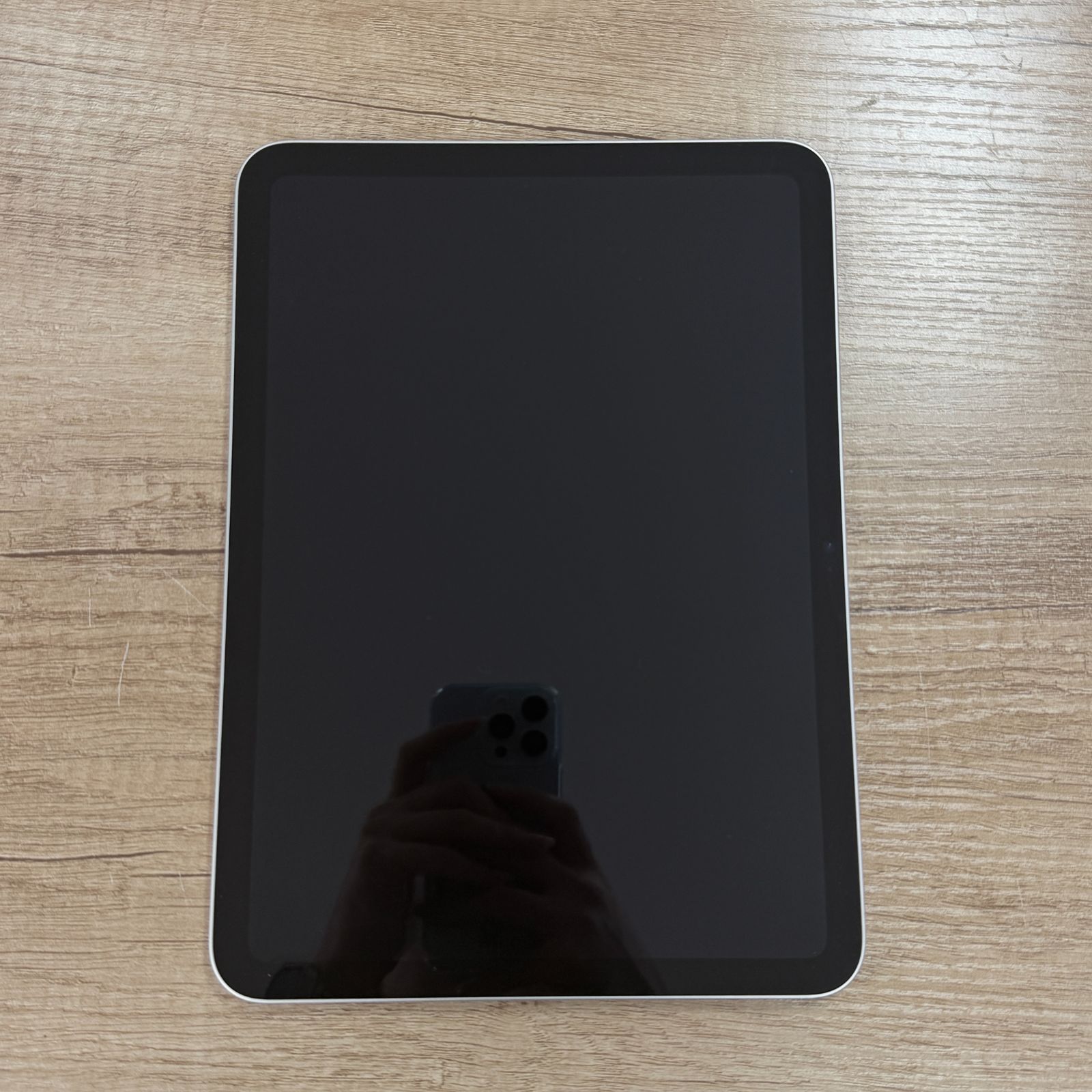 美品】iPad 第11世代 128GB シルバー Wi-Fi - メルカリ