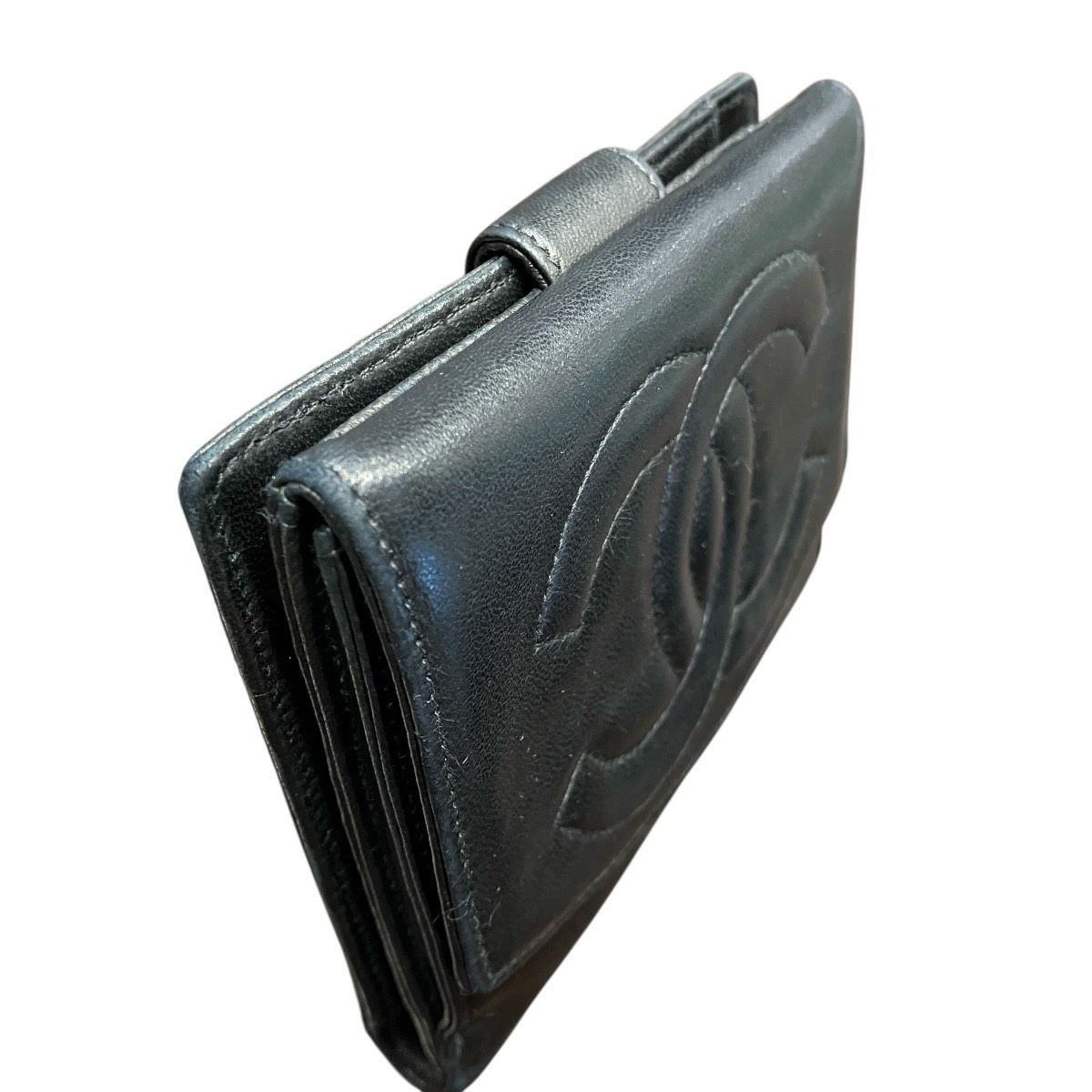 CHANEL ブラックレザー 二つ折り財布 シャネル CHANEL 二つ折り財布 レザー レディース - メルカリ