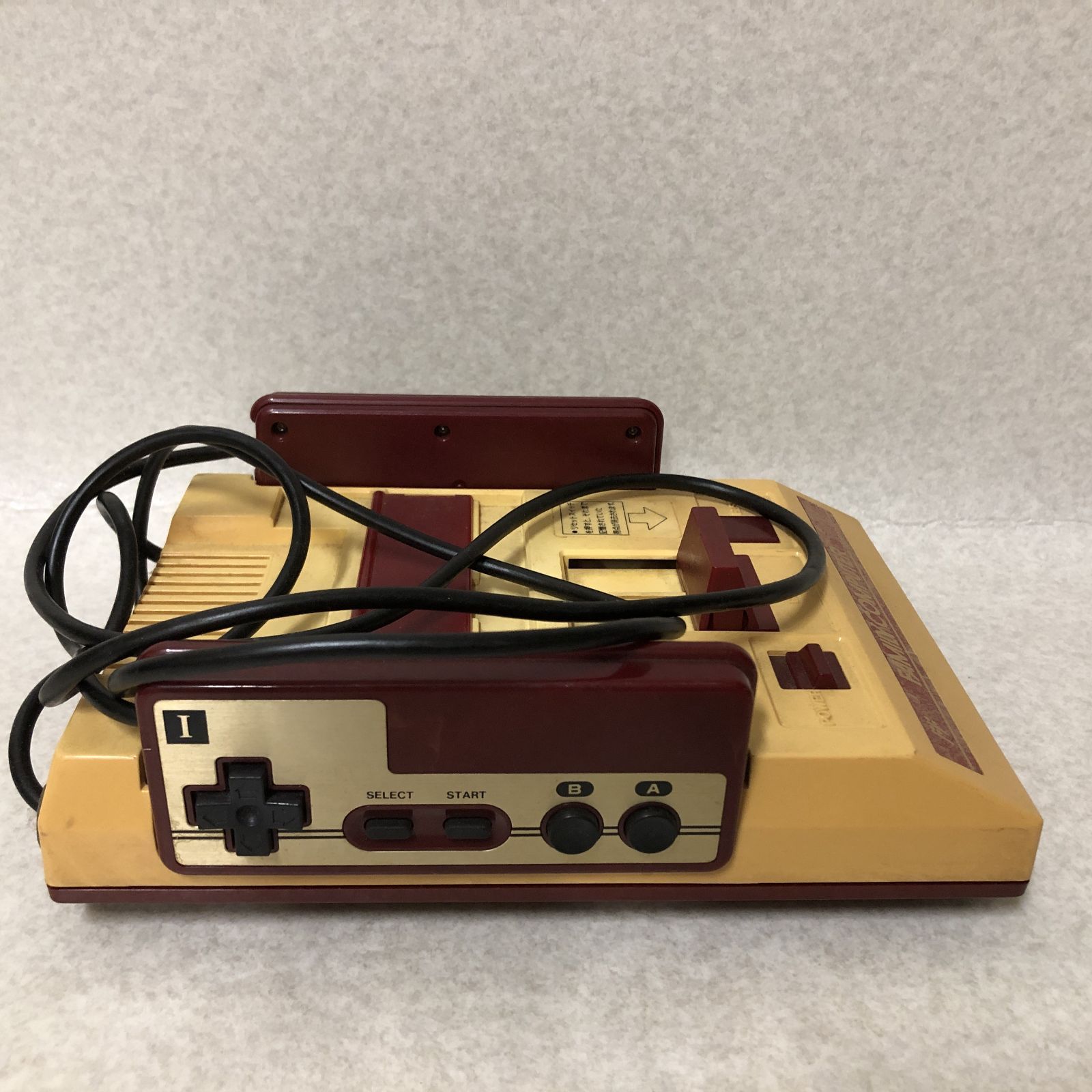 D351 任天堂 ファミコン HVC-001 箱有 260369313 - メルカリ