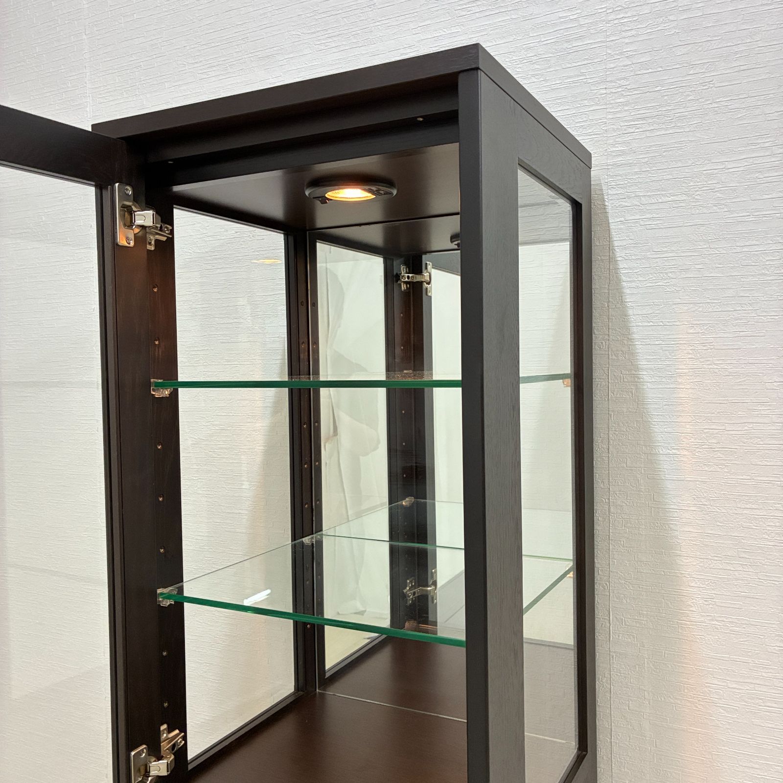 IDC大塚家具取扱 センダイ家具 照明付キュリオケース　飾り棚 IDC大塚家具 コレクションケース キュリオケース 飾り棚 照明付