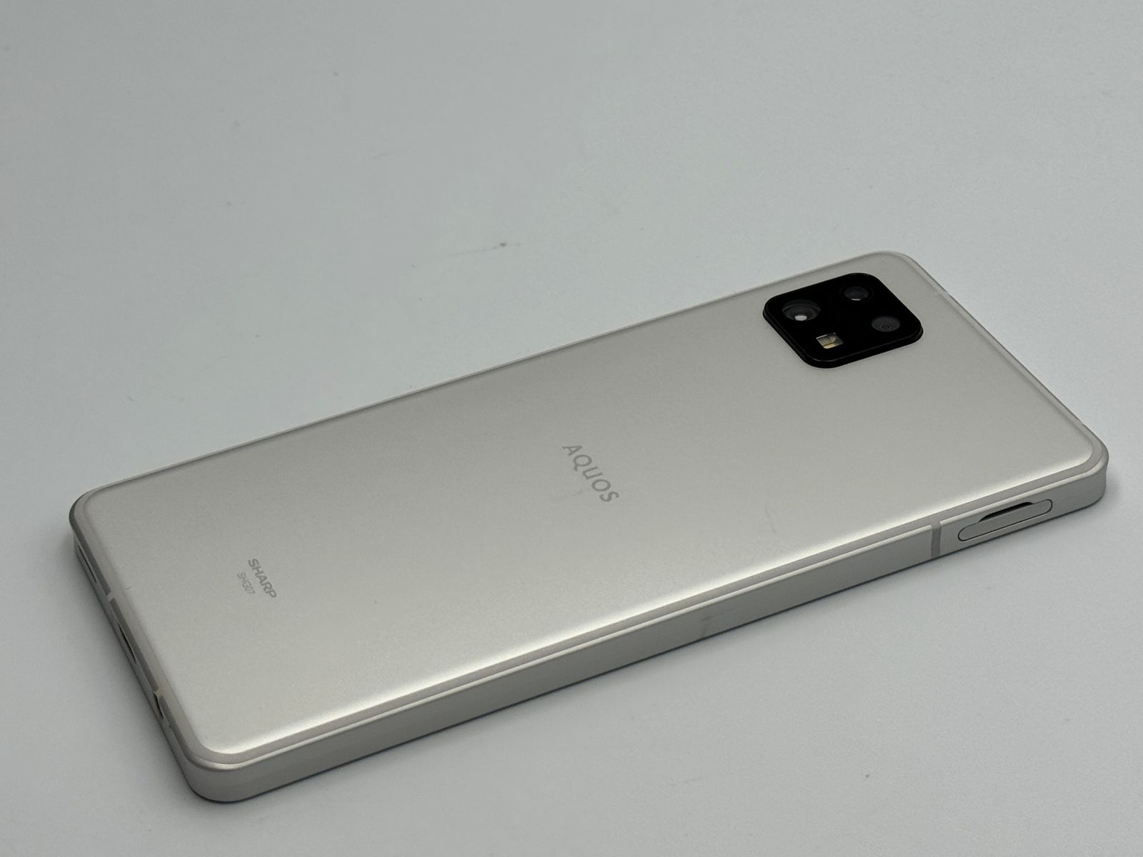 sense6s AQUOS SHG07 シルバー au SHARP SIMフリー 価格.com auの