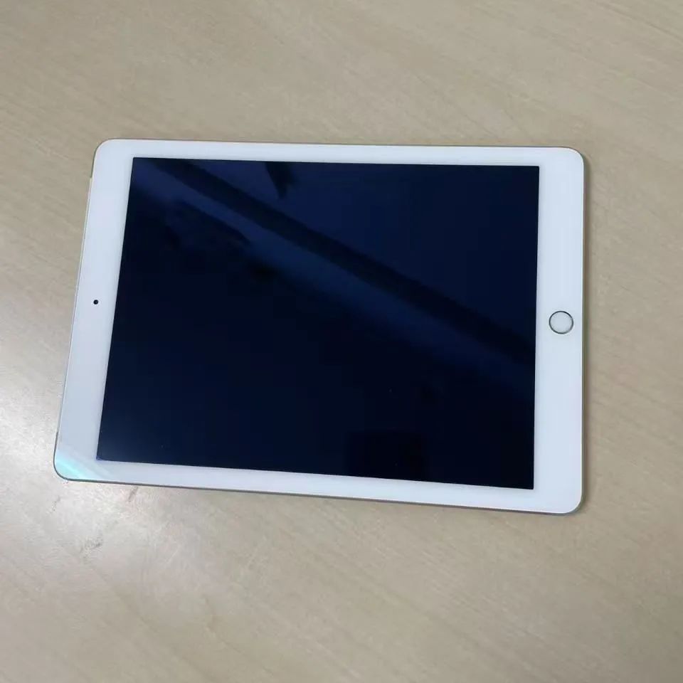 iPad Air 2 32GB ゴールド docomo 中古 バッテリー96% - メルカリ