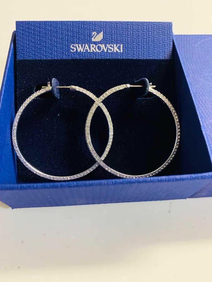 ほぼ新品　美品 スワロフスキー　Swarovski Stone フープピアス レディース ほぼ新品 高級感 美品 スワロフスキー Swarovski Stone