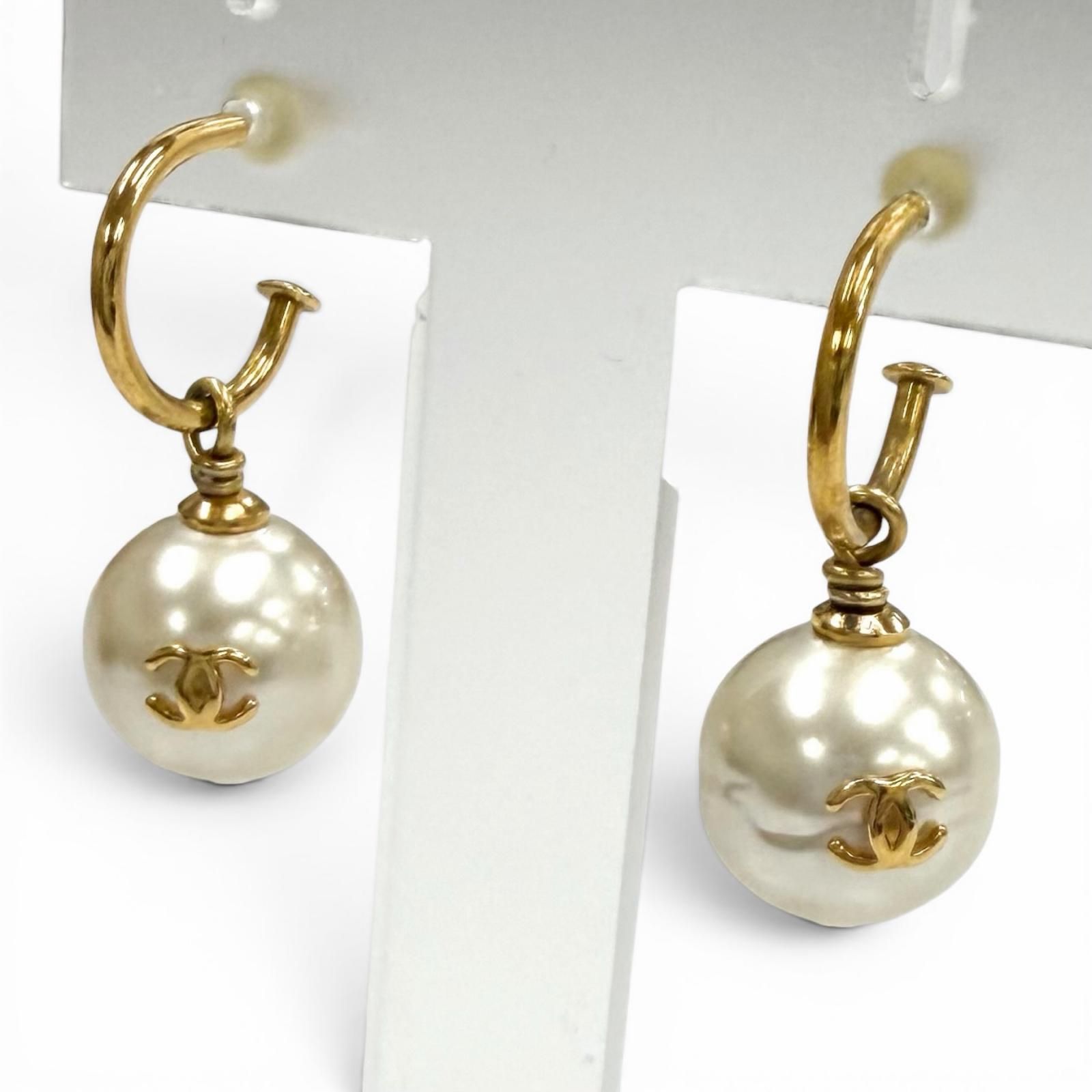 はなはな【箱・タグ付】CHANEL ヴィンテージ パールピアス ココマーク 美品☆CHANEL シャネル ヴィンテージ ココマーク パール ピアス