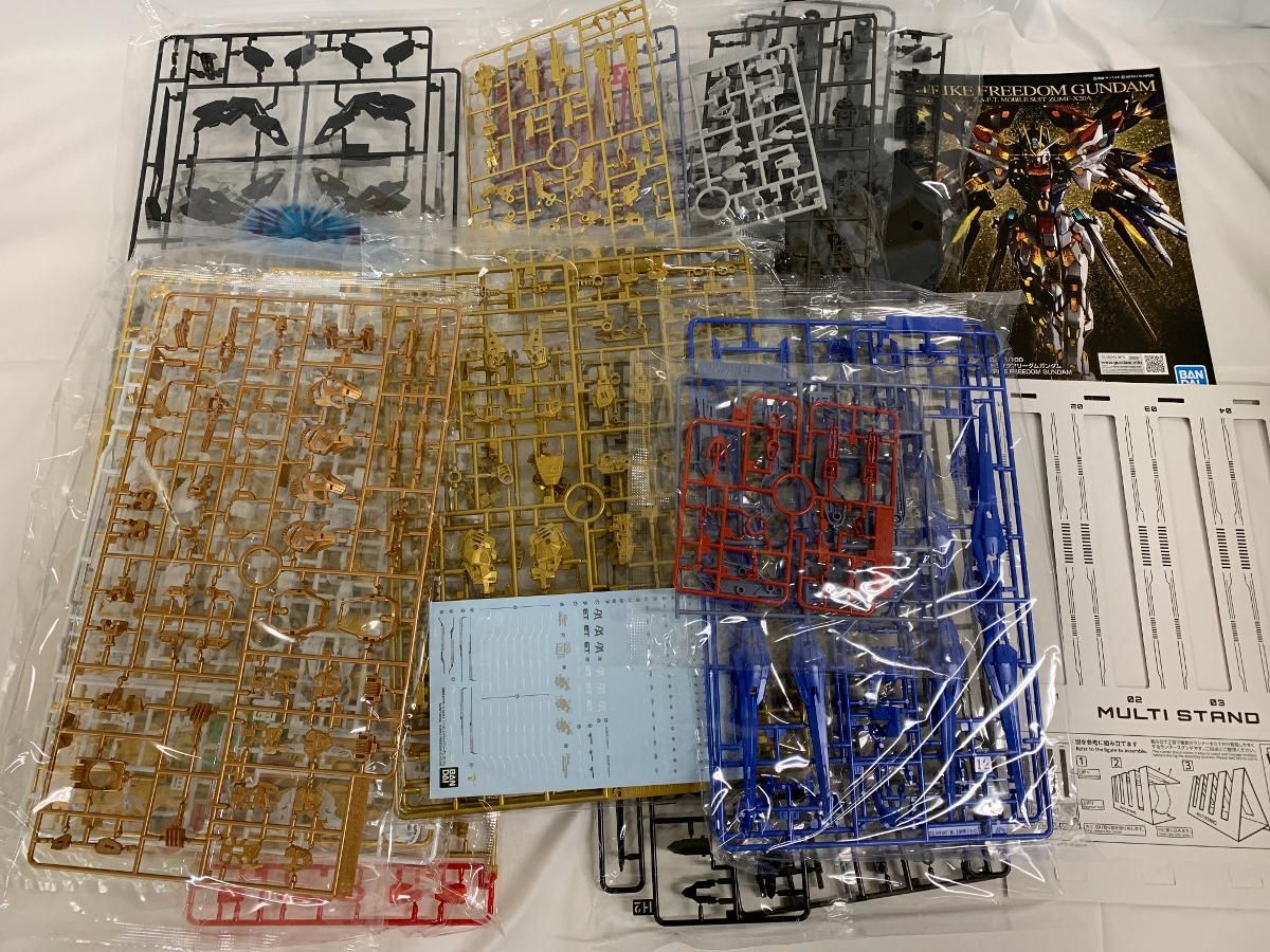 ♪【未開封】1/100 MGEX ZGMF-X20A ストライクフリーダムガンダム 機動