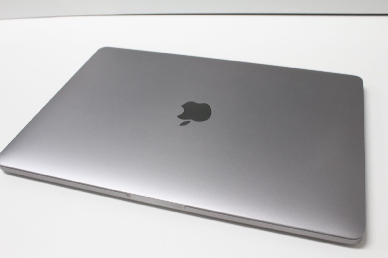 MacBook Pro（13インチ,2017,Thunderbolt 3ポートx 2）256GB/8GB