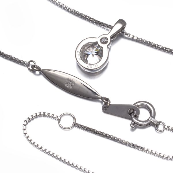 モニッケンダム ネックレス ダイヤ ダイヤモンド 0.32ct/0.07ct Pt900