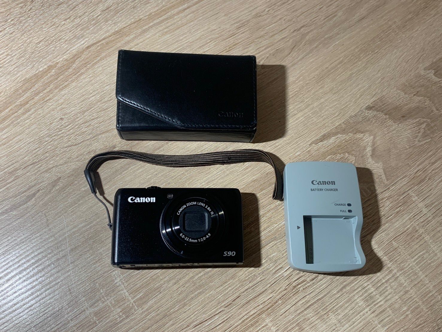 1261 Canon PowerShot S90 ブラック ジャンク品 デジカメ【コ】