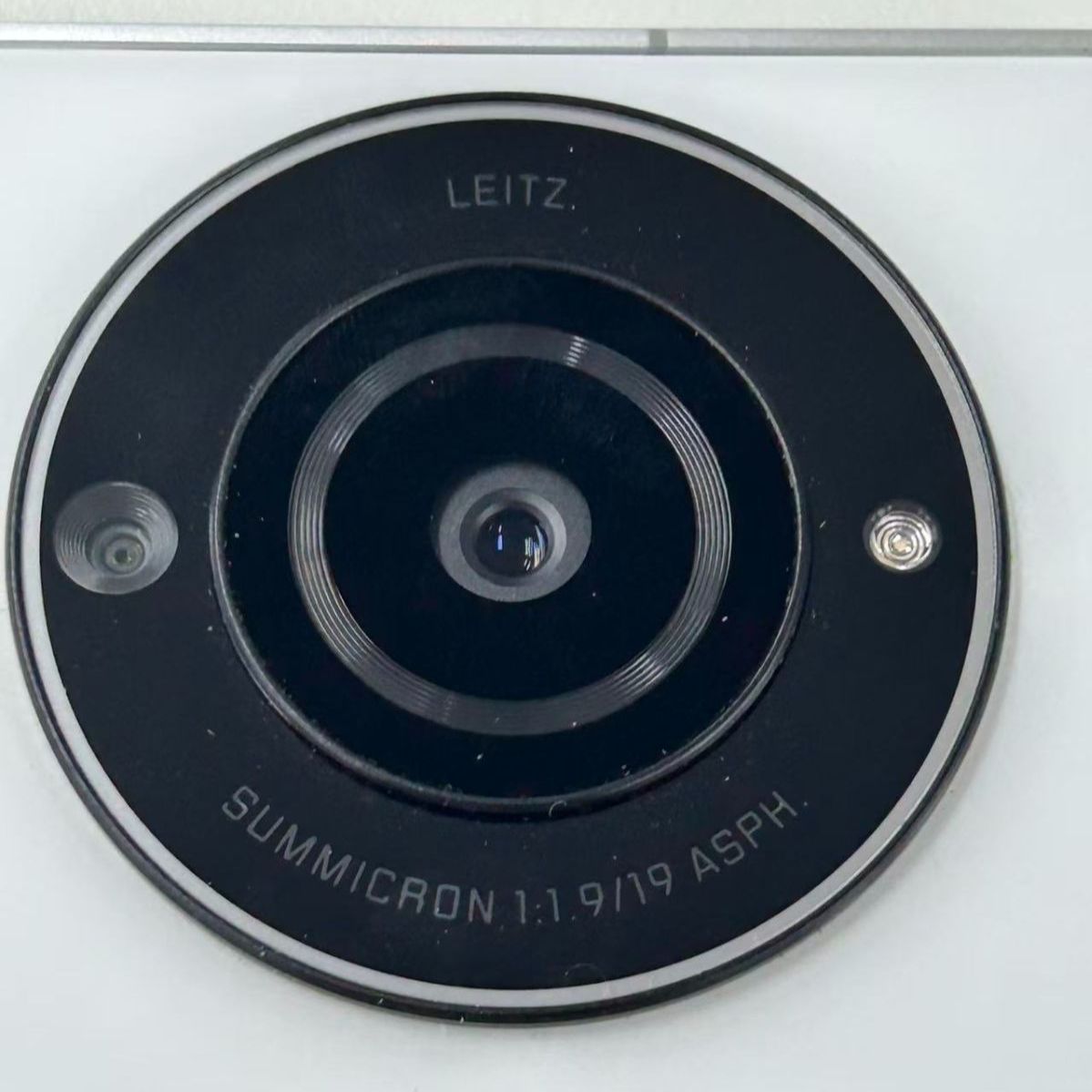 Leitz phone 2 ジャンク品 ホワイト - メルカリ