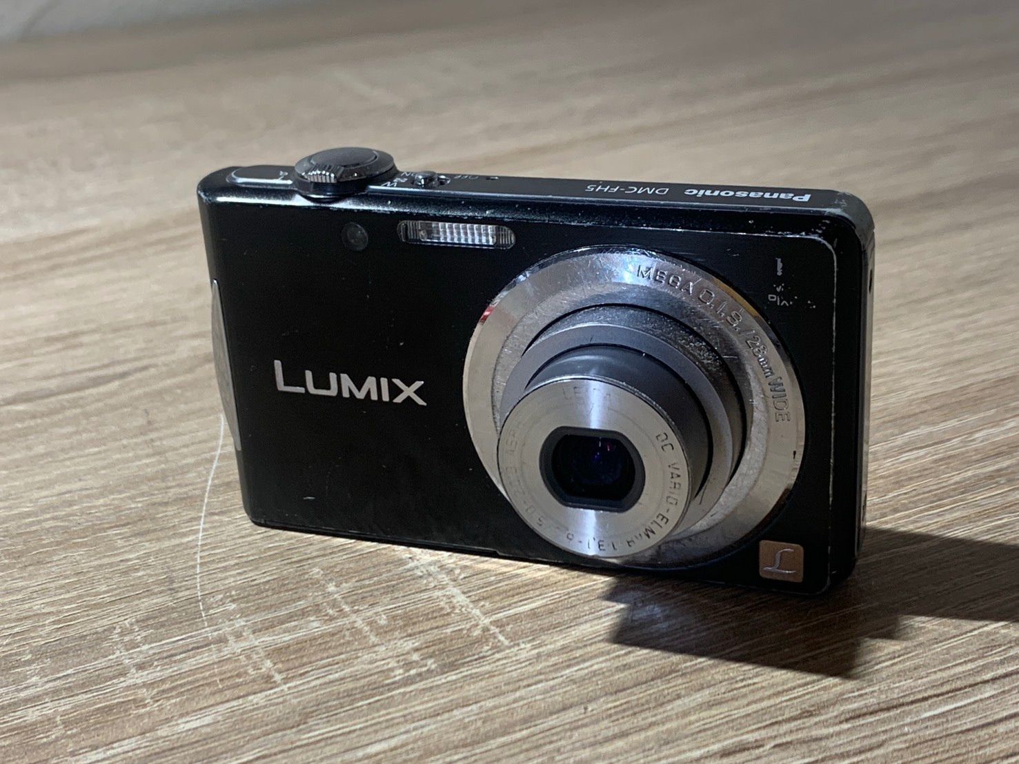 1219 Panasonic Lumix DMC-FH5 ブラック ジャンク品 デジカメ【ネ 