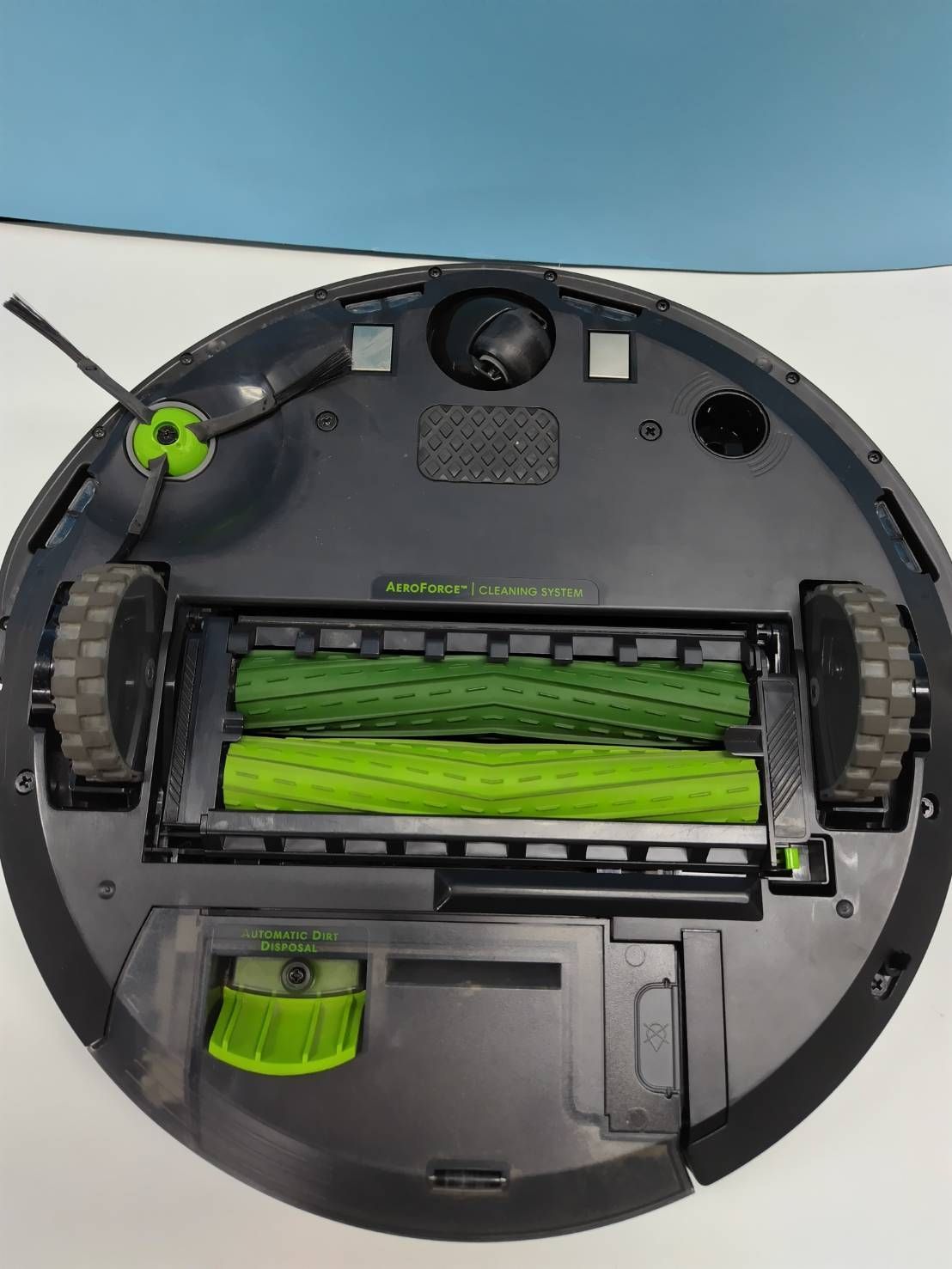 現状品】iRobot Roomba i3+/RVD-Y1/ルンバ/ロボット掃除機 - メルカリ