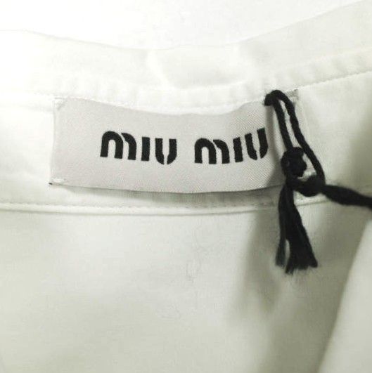 MIU MIU ミュウミュウ ロゴパッチ ボタンダウンシャツ 2025年モデル 